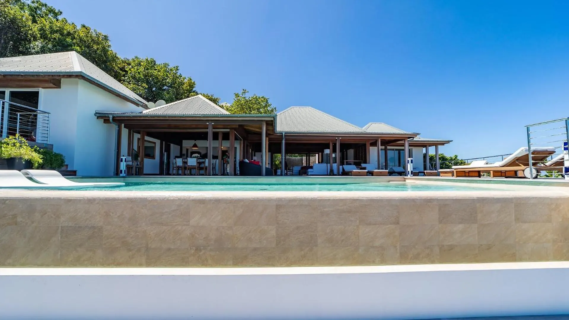 Modern Villa With Asian Influenced Decors St. Barthelemy