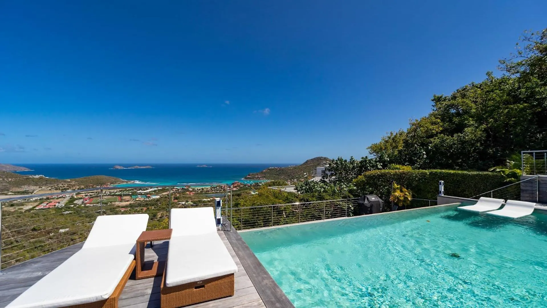 Modern Villa With Asian Influenced Decors St. Barthelemy